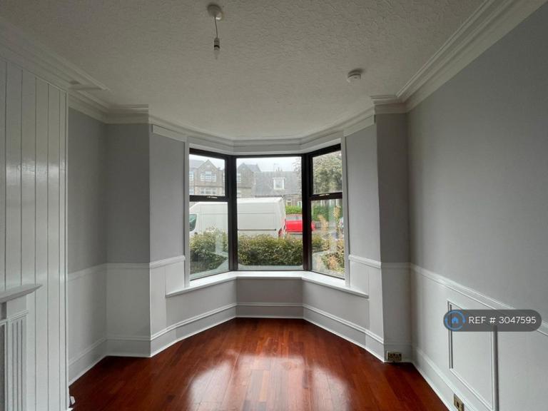 2 bedroom flat in Sunnyside Road, Aberdeen, AB24 (2 bed) (#3047595)