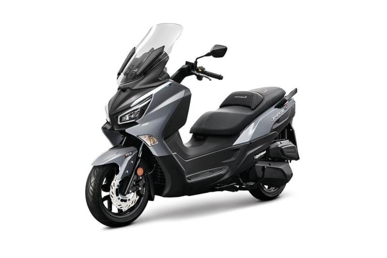 Sym Joymax Z+ 300cc Maxi Scooter | Best Scooter | 2023| Easy to ride |Afforda...