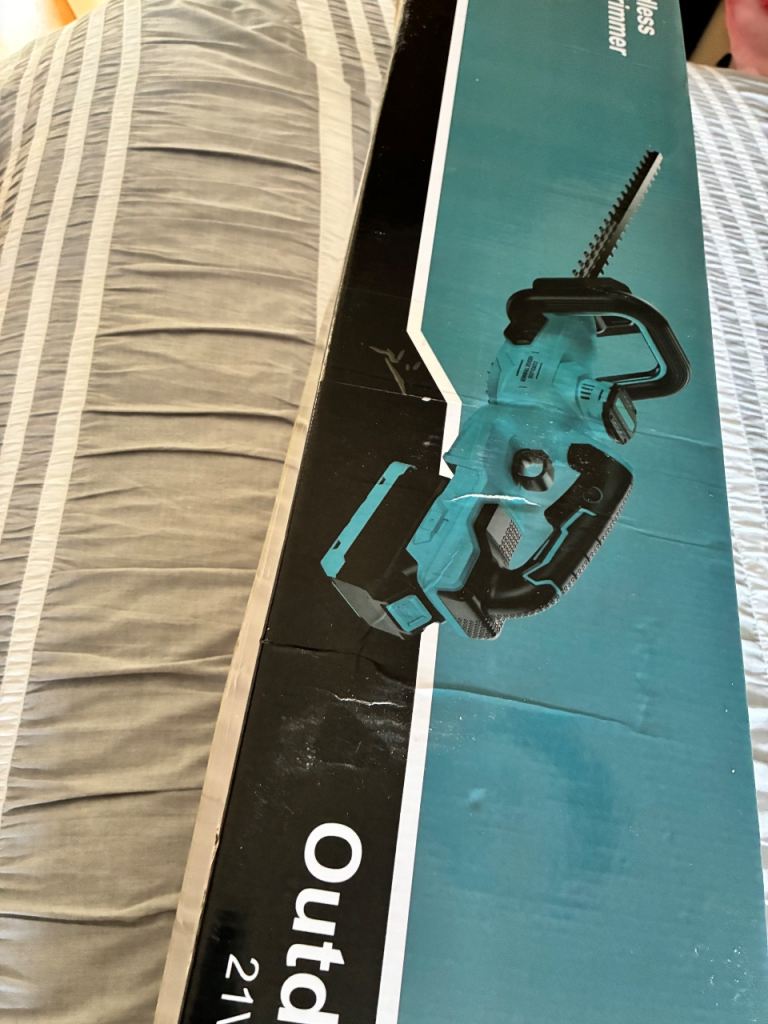 cordless hedge trimmer