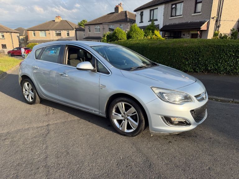 Vauxhall, ASTRA, Hatchback, 2014, Manual, 1598 (cc), 5 doors