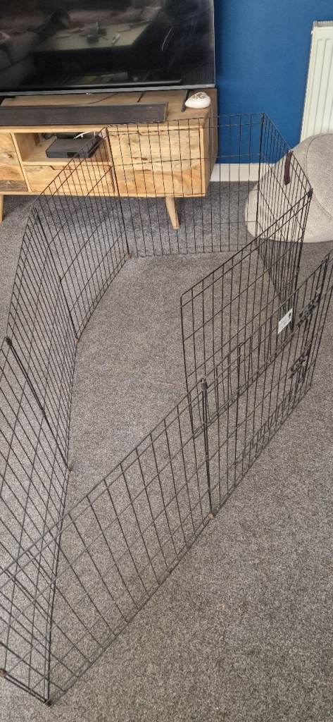 Flexible puppy gate