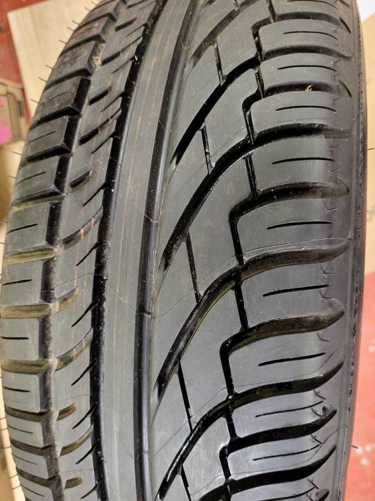 205 55 16 tyre on rim continental 