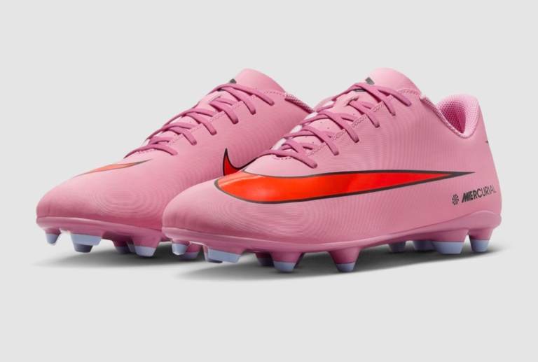 NIKE Mercurial (Size 10) Football Boots