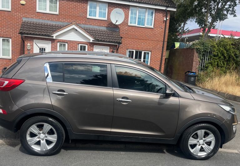 Kia sportage 2013 1.6 bargain £1200