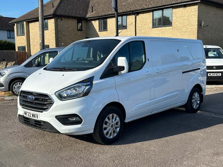 FORD TRANSIT CUSTOM 2.0 Limited Van 300 L2 130PS +Â