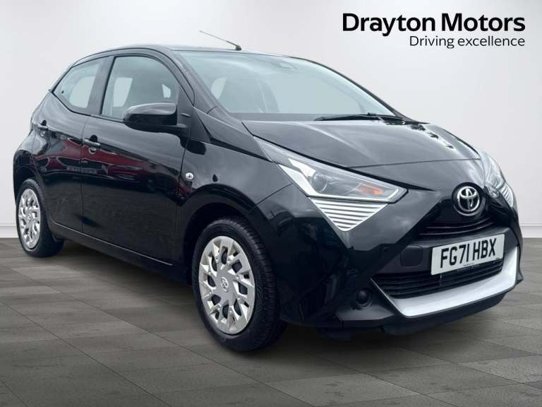 2022 Toyota AYGO 1.0 VVT-i x-play Hatchback 5dr Petrol Manual Euro 6 (s/s) (71 ps) HATCHBACK Petr...