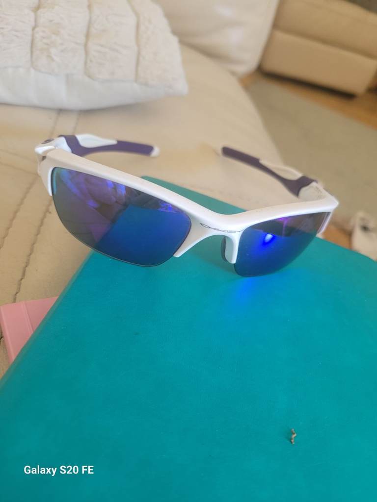 Oakley sunglasses unisex