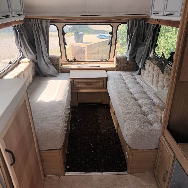 Caravan 