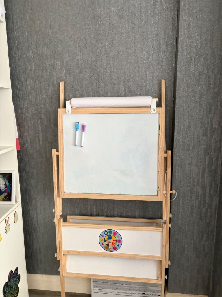 Kids Wooden Pretend Play Vet/Doctor Set with Whiteboard