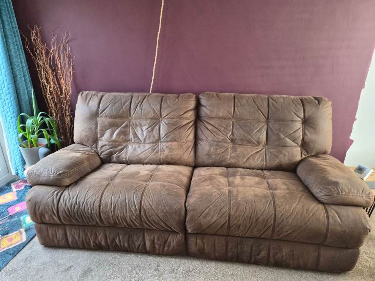 Sofolagy reclining 3 seater and snuggle chair