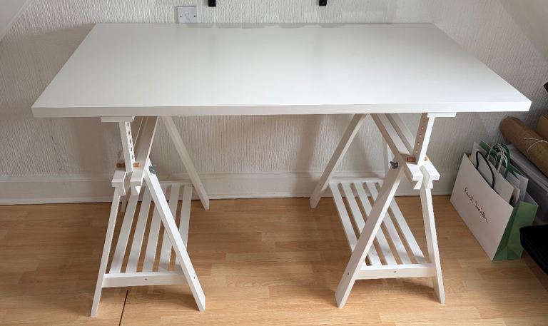 White tilt function Table/desk 