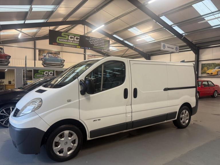 2013 Renault Trafic 2.0 dCi LL29 L3 H1 3dr PANEL VAN Diesel Manual