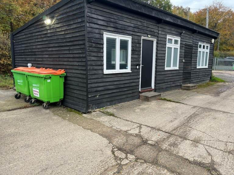 Office / Workshop to let Sevenoaks, Kent 