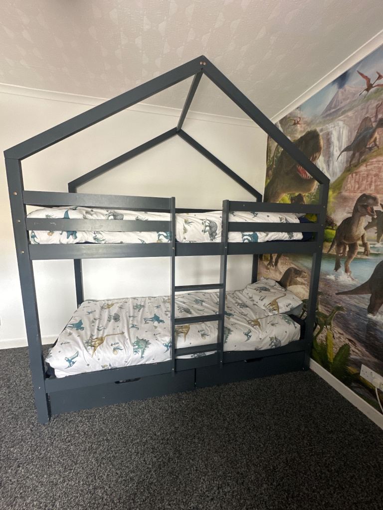 House style bunk beds 