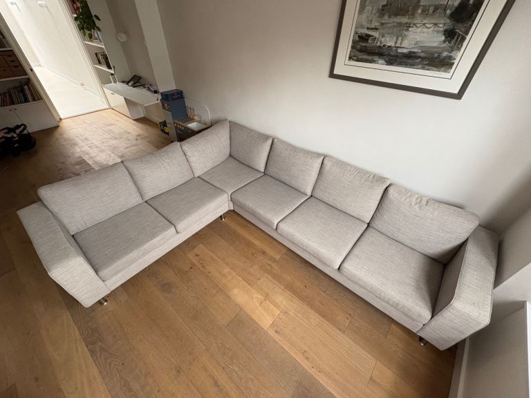 BoConcept Indivi 2 Grey Corner Sofa – Premium Designer Piece | Good Used Condition