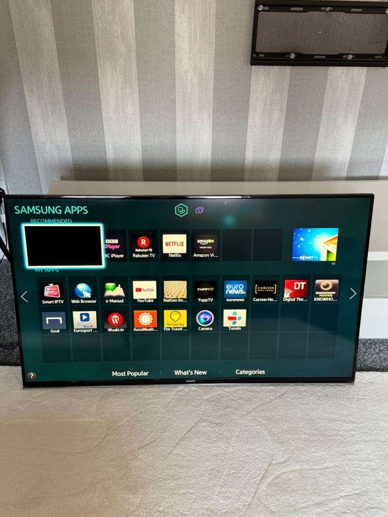 48’ Samsung Smart TV – Good Condition