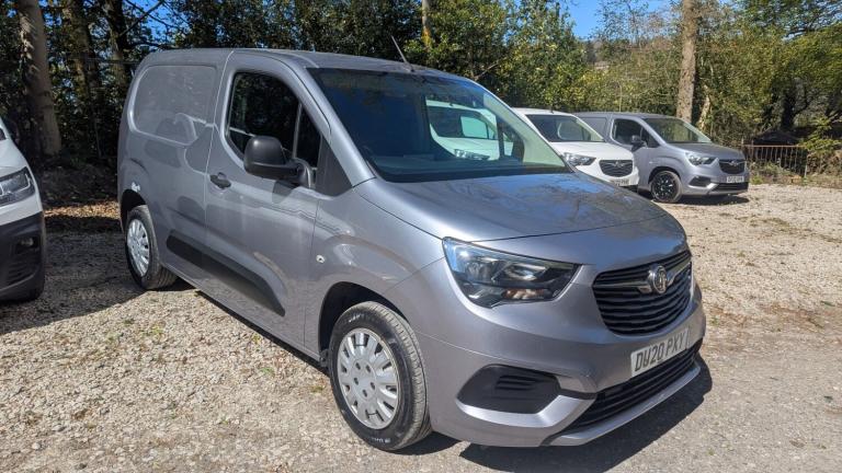 2020 Vauxhall Combo 2000 1.5 Turbo D 100ps H1 Sportive Van PANEL VAN Diesel Manual