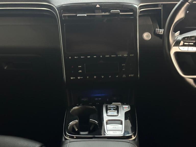 2024 Hyundai TUCSON 1.6 h T-GDi 13.8kWh Ultimate Auto 4WD Euro 6 (s/s) 5dr ESTATE Petrol/Electric...