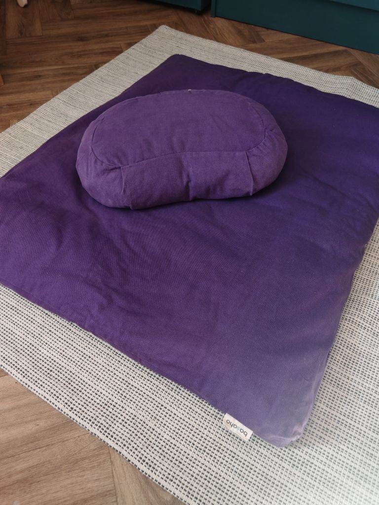 Purple meditation cushion and mat - Zafu and Zafuton