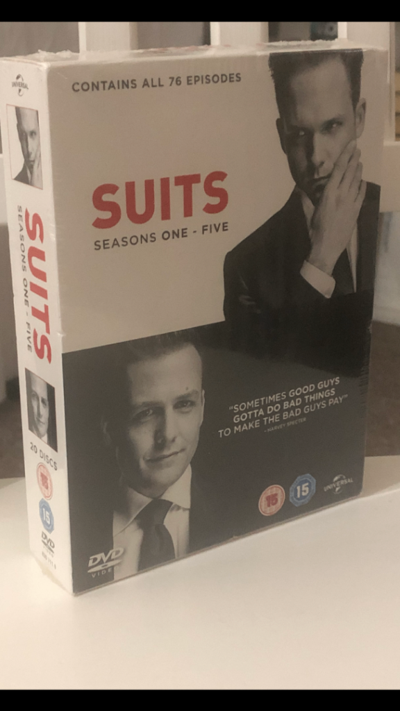 SUITS SEASONS 1 - 5 DVD BOX SET -  CONTAINS ALL 76 EPISODES (15) - NEW & SEALED 
