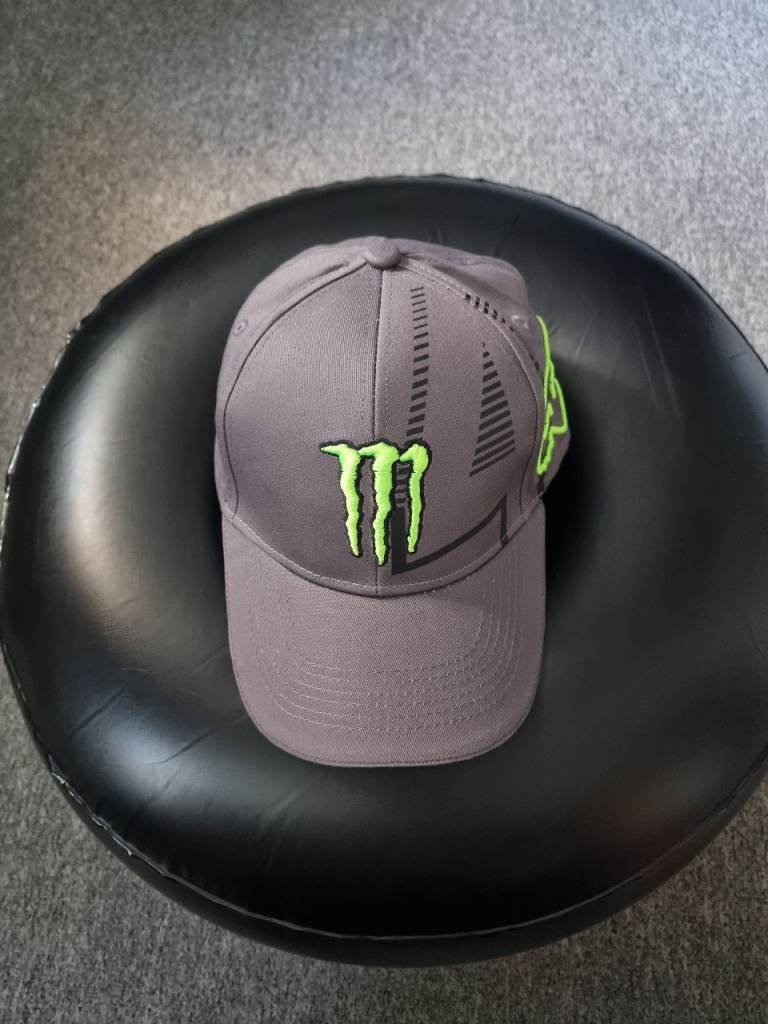 MONSTER ENERGY FOX BASEBALL CAP. 