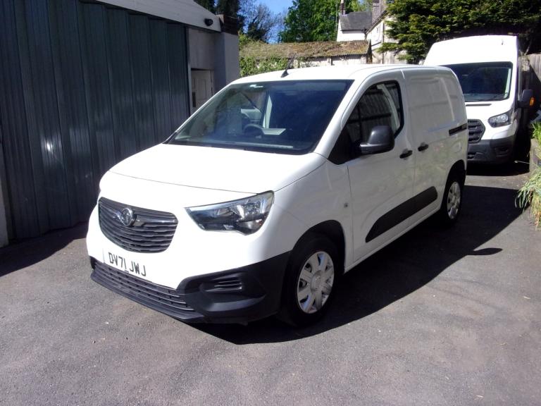 2021 Vauxhall Combo 2300 1.5 Turbo D 100ps H1 Dynamic Van PANEL VAN Diesel Manual
