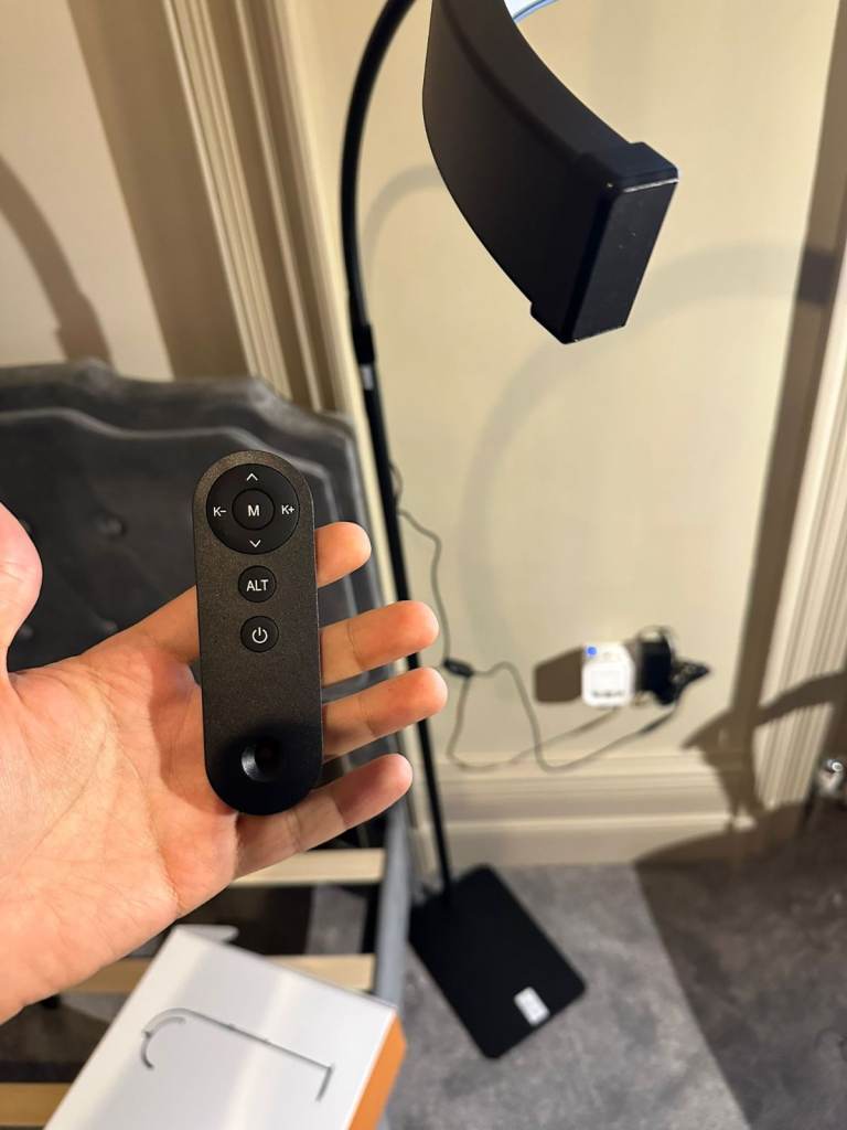 Brand new - Beauty Lamp Floor Standing