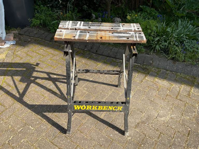 WORK BENCH  (WORK MATE )