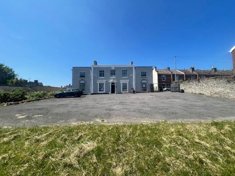 Offices to Rent in Bedminster West Street from £375pm. 