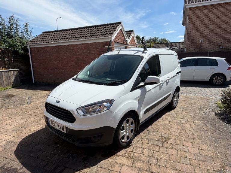 Ford, TRANSIT COURIER, Panel Van, 2017, Manual, 999 (cc)
