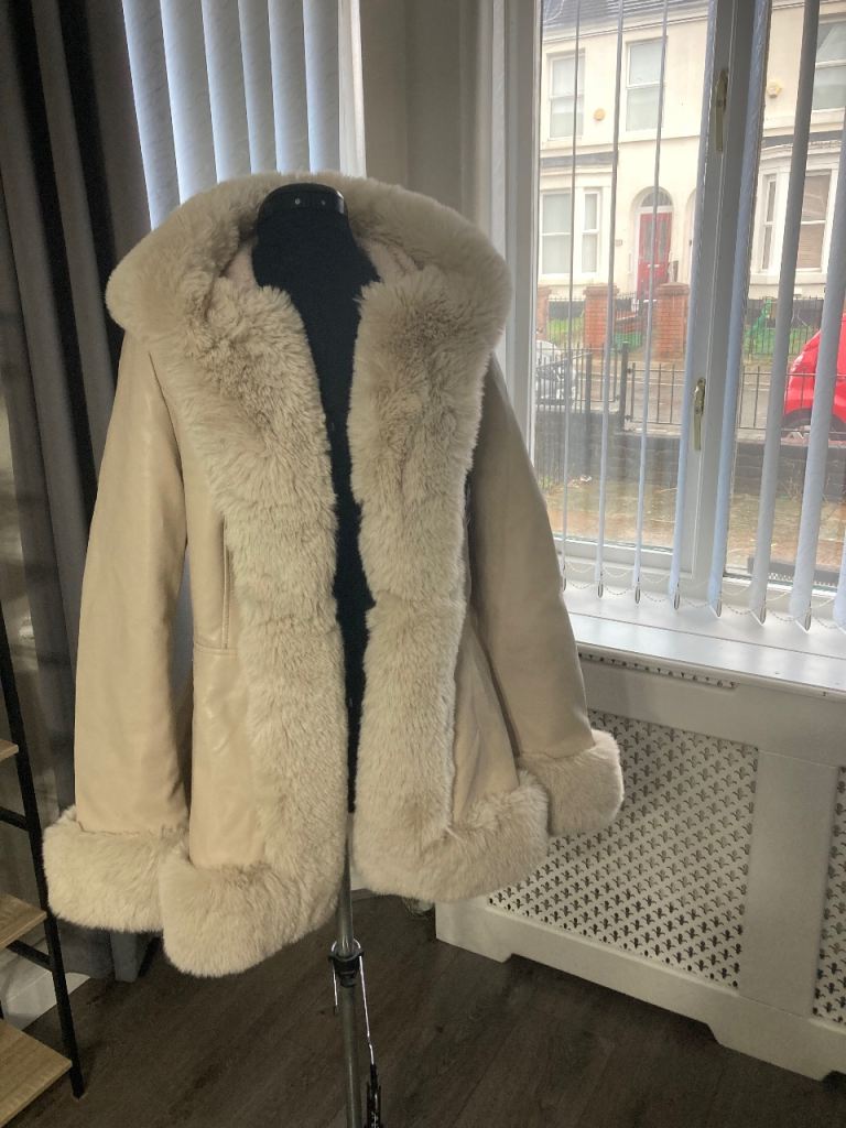 Glamdoll Faux Fur Lined Coat - Beige, Size XL, As Good As New