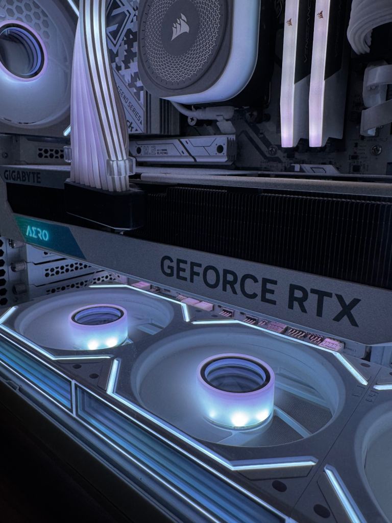 Gigabyte RTX 4070 Ti Aero 12GB GPU