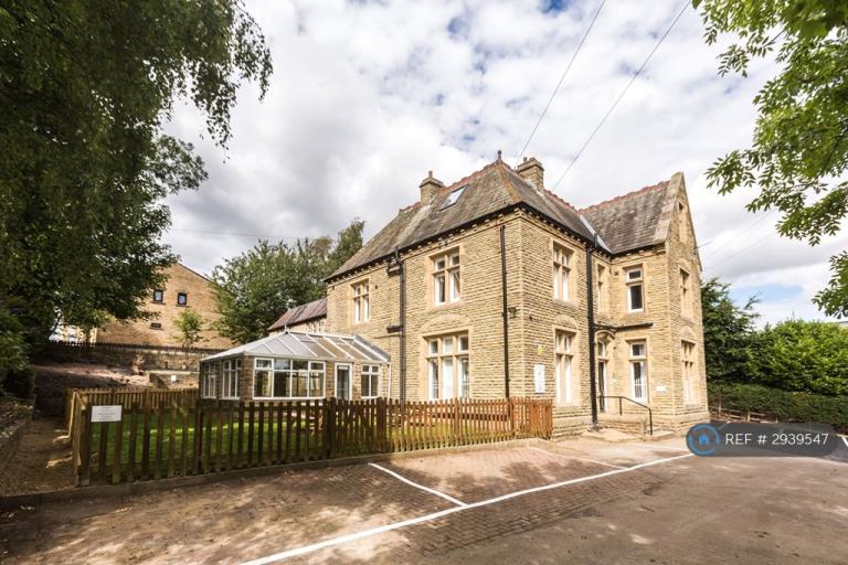 1 bedroom in Highroyd House, Huddersfield, HD5 (#2939547)