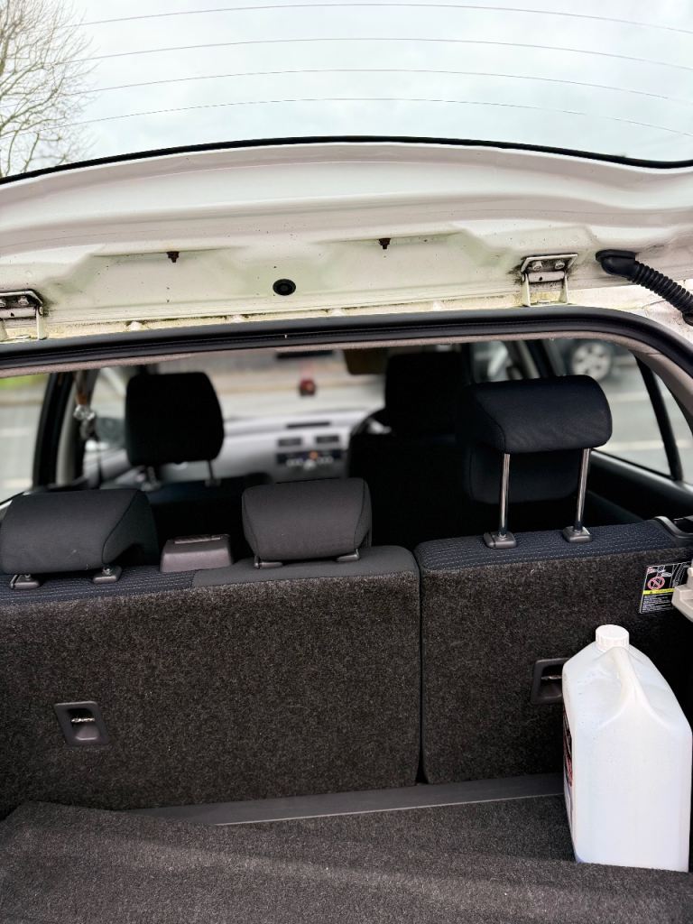 Low miles Suzuki Swift 2008 Model car