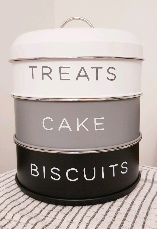 Mono Stackable Cake Tin Container Box