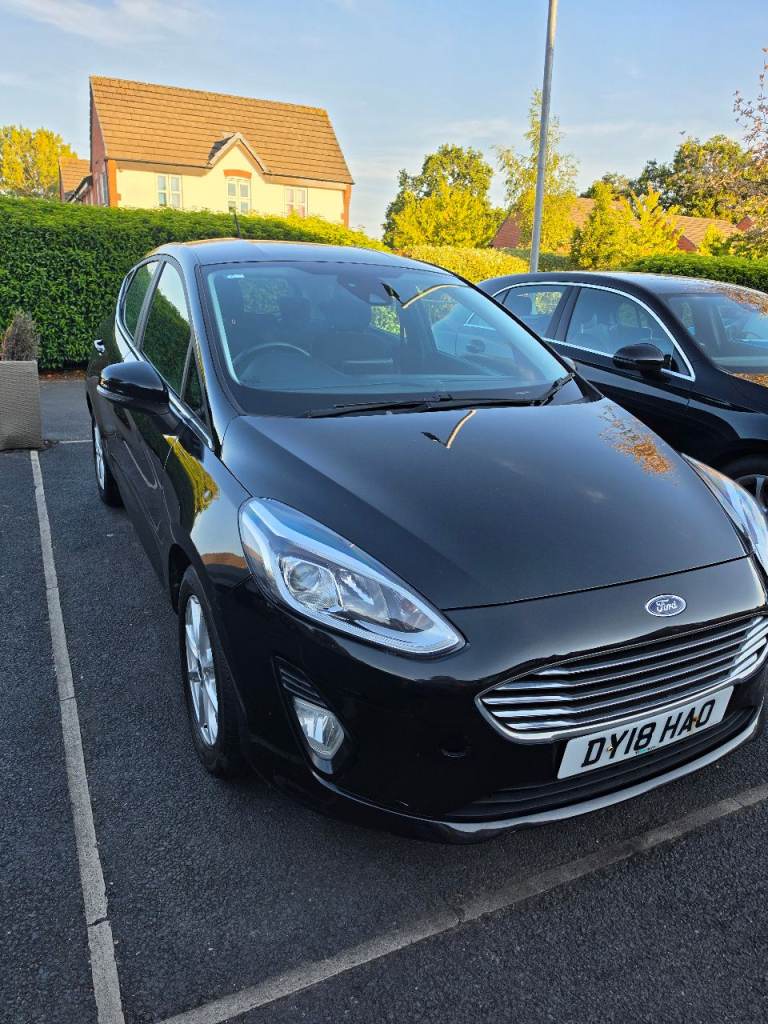Ford, FIESTA zetec Hatchback, 2018, Manual, 1084 (cc), 5 doors