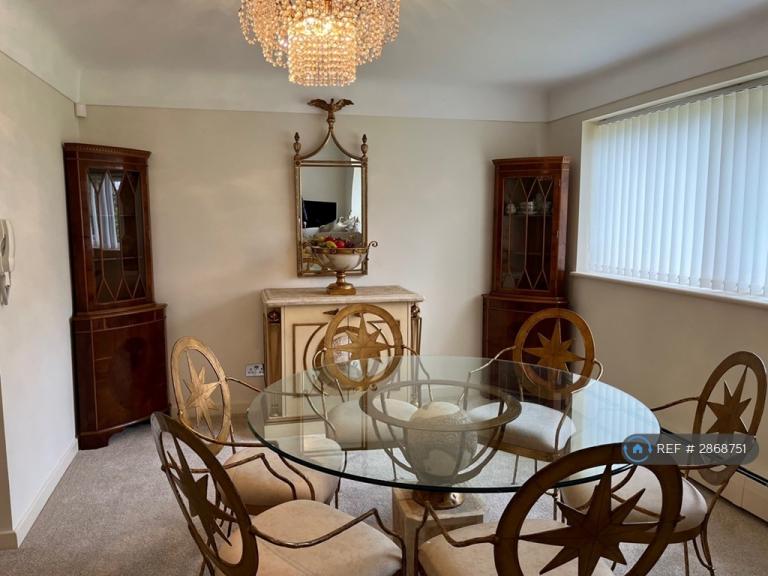 2 bedroom flat in Winhill, Liverpool, L25 (2 bed) (#2868751)