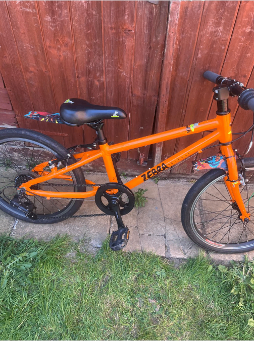 **Frog Zebra 52 Orange - Age Use 5-6 Years Serviced with Fitted Mudguards**