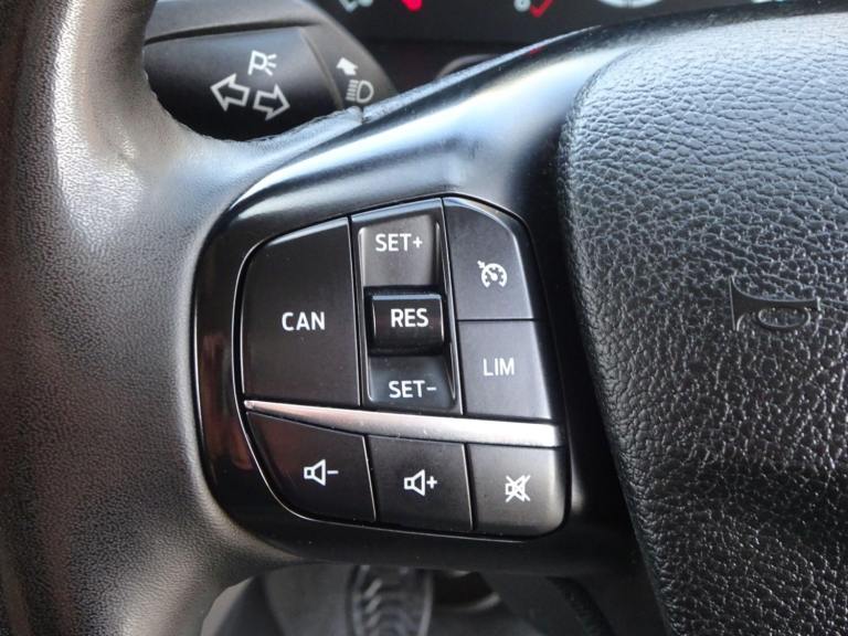 2022 Ford Transit Custom 2.0 320 EcoBlue Trend Crew Van L1 H1 Euro 6 (s/s) 5dr PANEL VAN Diesel M...