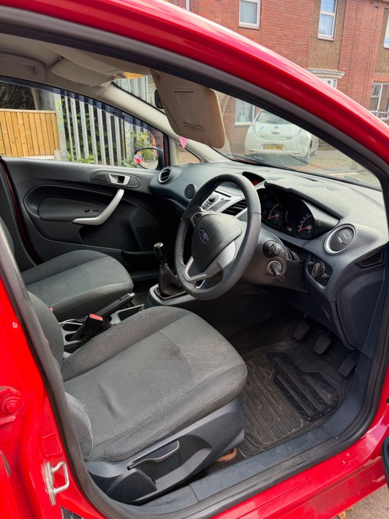 Ford, FIESTA, Hatchback, 2012, Manual, 1388 (cc), 5 doors