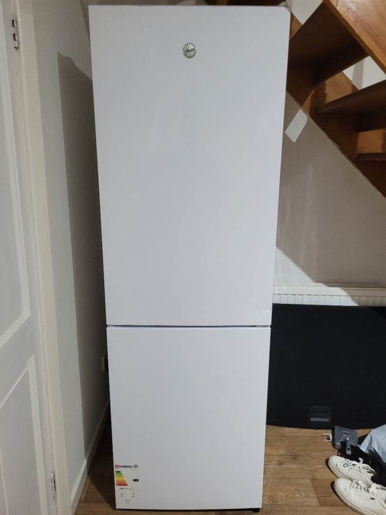 RRP £399 HOOVER HONCQ2T618EWK 60/40 Fridge Freezer