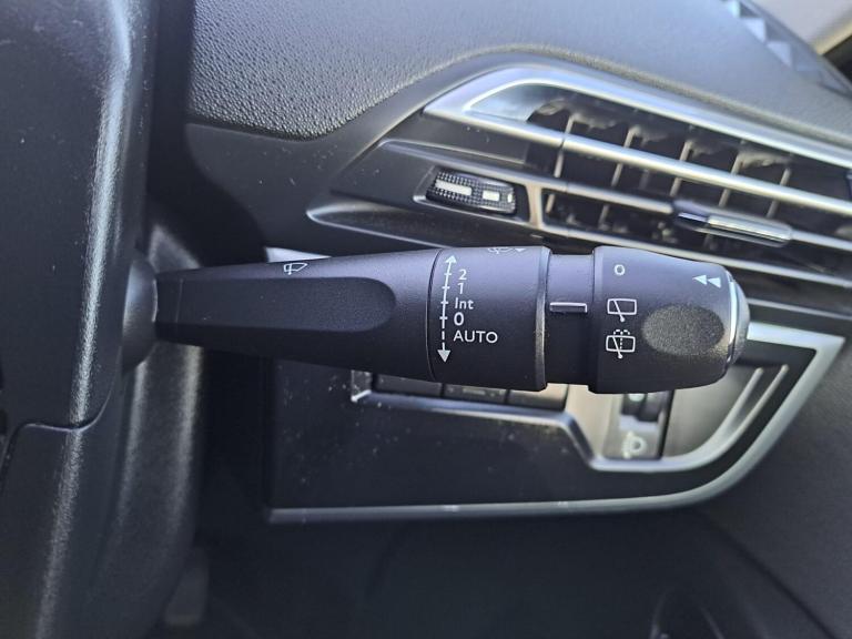 2014 Citroen C4 Picasso 1.6 e-HDi Airdream Exclusive+ Euro 5 (s/s) 5dr MPV Diesel Manual