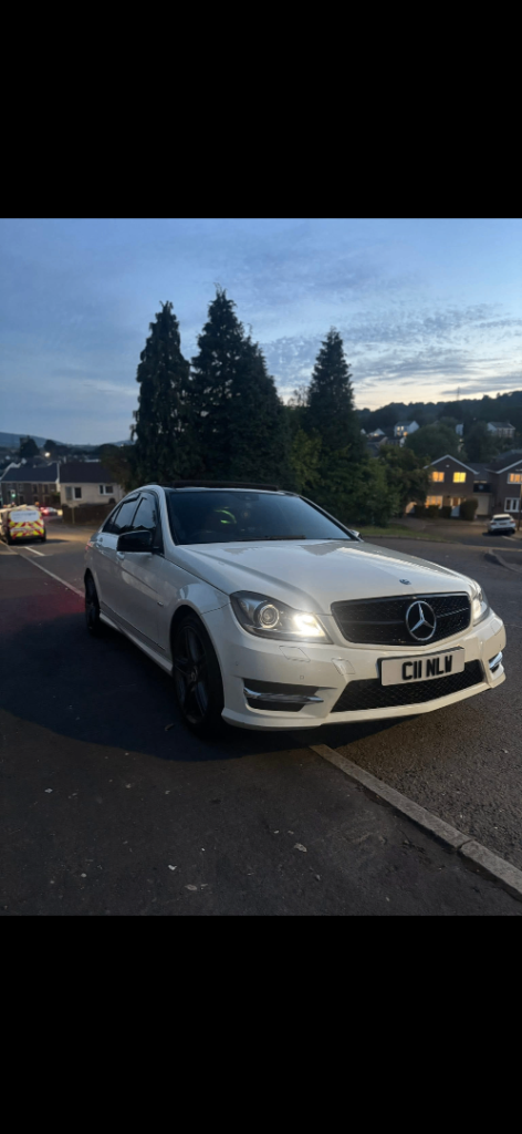 Mercedes-Benz, C CLASS, Saloon, 2011, Semi-Auto, 2143 (cc), 4 doors