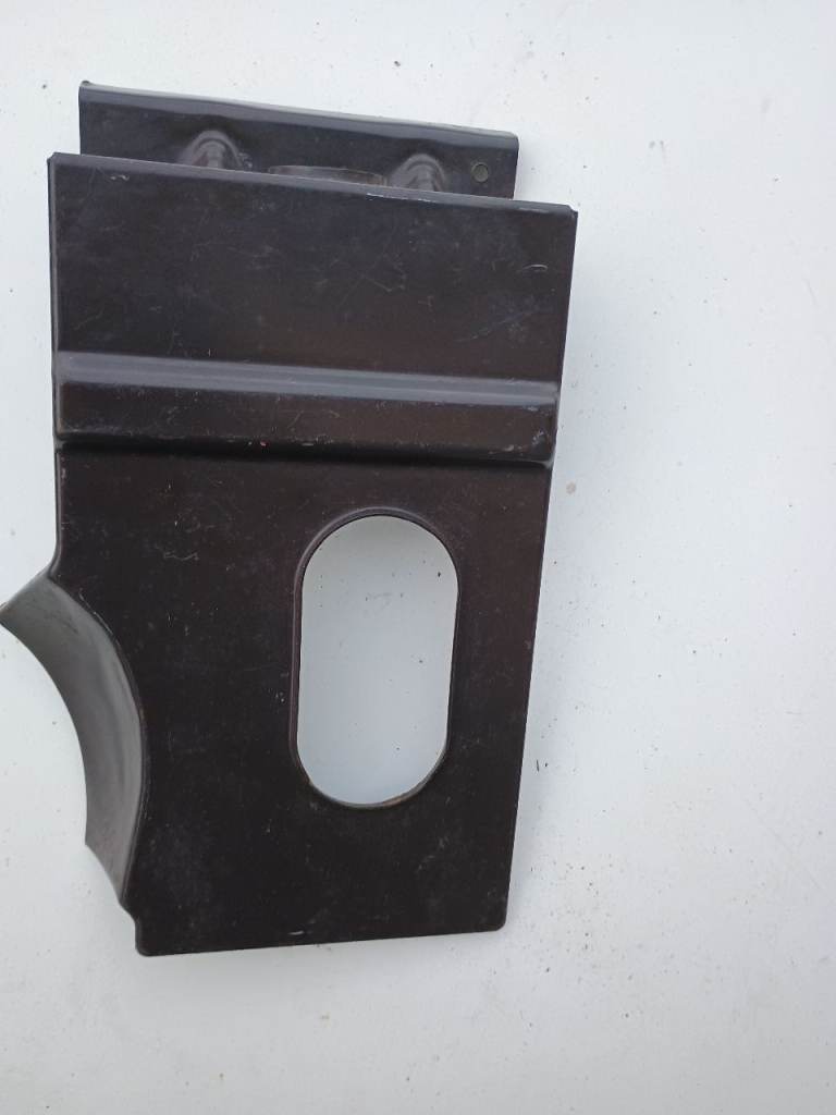  TR7 complete battery tray new
