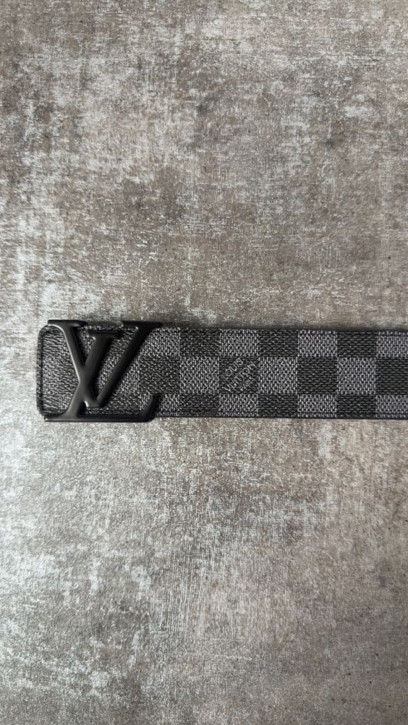 LOUIS VUITTON Men's Belt - Brand New, Grey, Large