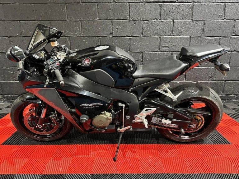 2009 09 HONDA CBR1000RR FIREBLADE FINANCE SPECIALISTS APPLY NOW