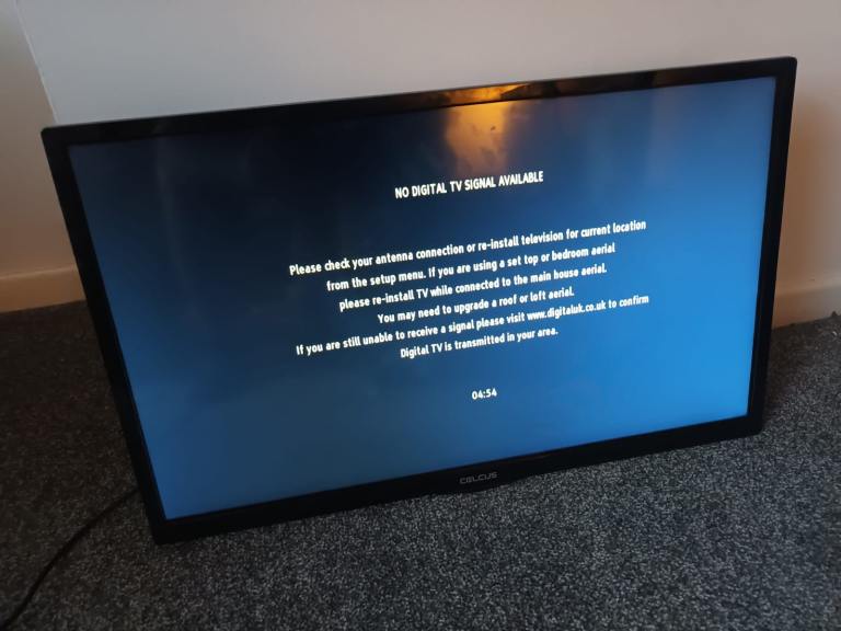 Celcus 28” TV