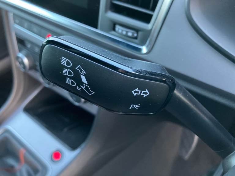 2025 SEAT Ateca 1.5 TSI EVO FR Black Edition 5dr Estate PETROL Manual