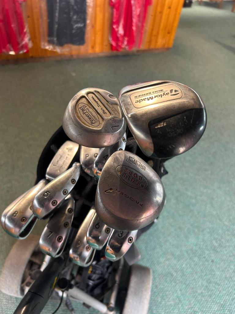 Powakaddy Trolley and Lynx Blackcats 