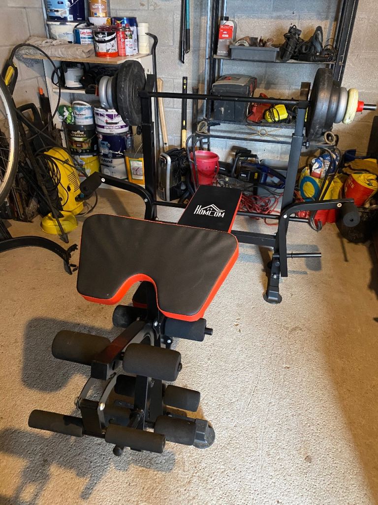Weights bench and bar 